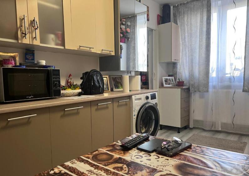 Apartament 3 camere de vanzare Zona Dacia, etaj 2 - 6