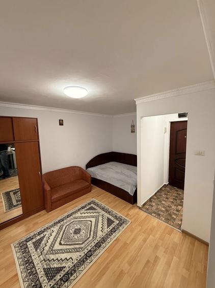 Proprietar inchiriez garsoniera - 5