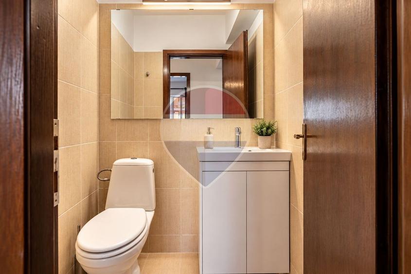 Apartament cu 3 camere decomandat, mobilat în Tătărași