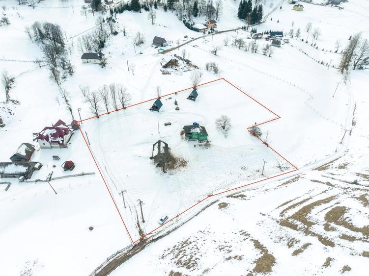 Teren 7,656 mp + Cabane tip A Frame, Fundata - 2