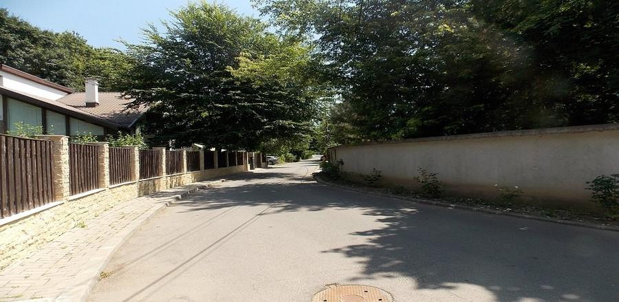 Teren Intravilan ,Padurea Baneasa , Voluntari - 2