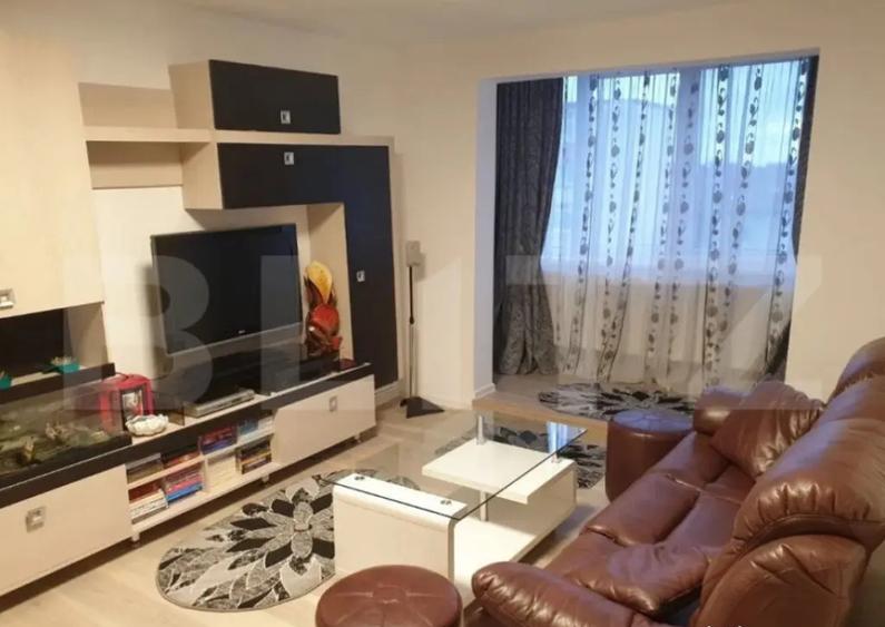 De vanzare apartament 4 camere (cartier Tractorul) - 9