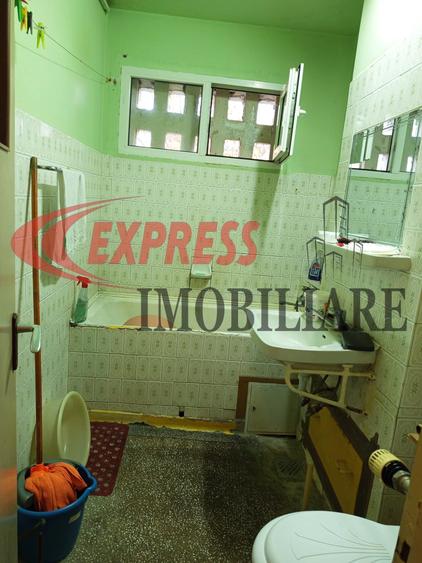 Titan, Nicolae Grigorescu, Postavarul, Parc IOR - 1