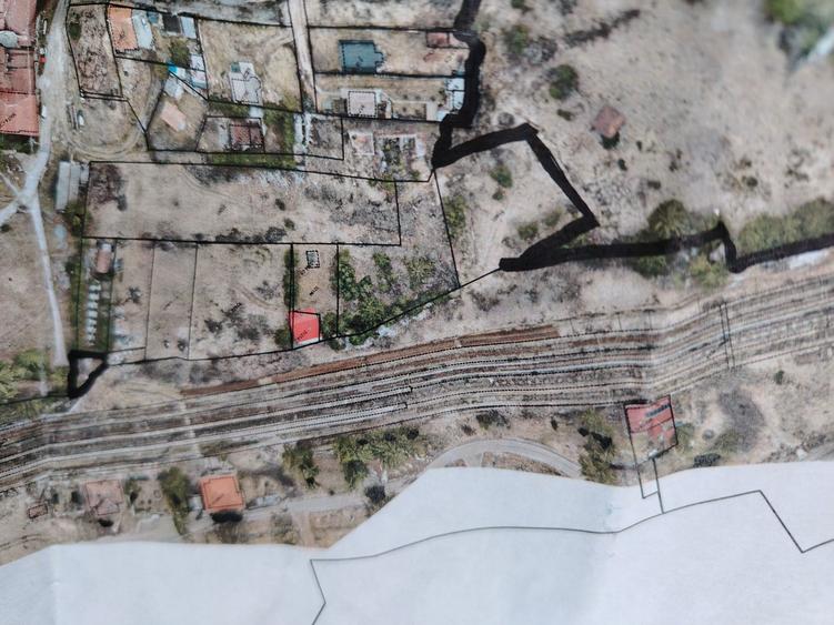 Vand teren intravilan, in centrul statiunii Izvoru Muresului, 2004 mp - 3