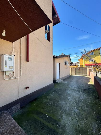 Casa de vanzare - Chiajna  - Comision 0% - 7 Camere - 16