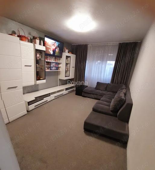 Vand apartament 3 camere decomandat zona Banu Maracine Vand apartament 3 camere decomandat zona Banu Maracine