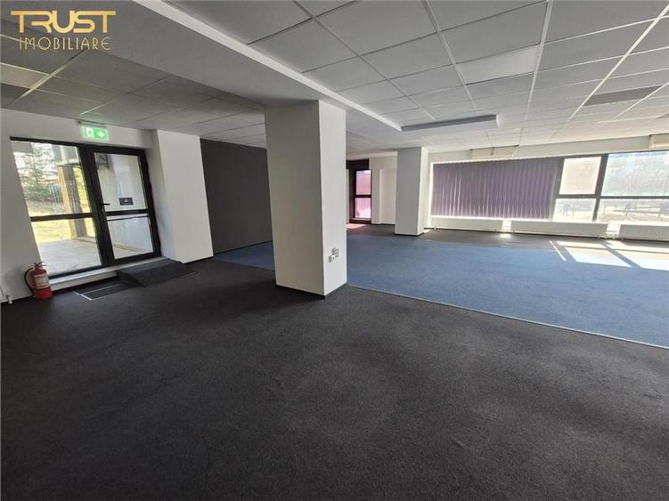 Spatiu Birou l Iulius Mall l 215 MP l 5 Parcari Subterane - 1
