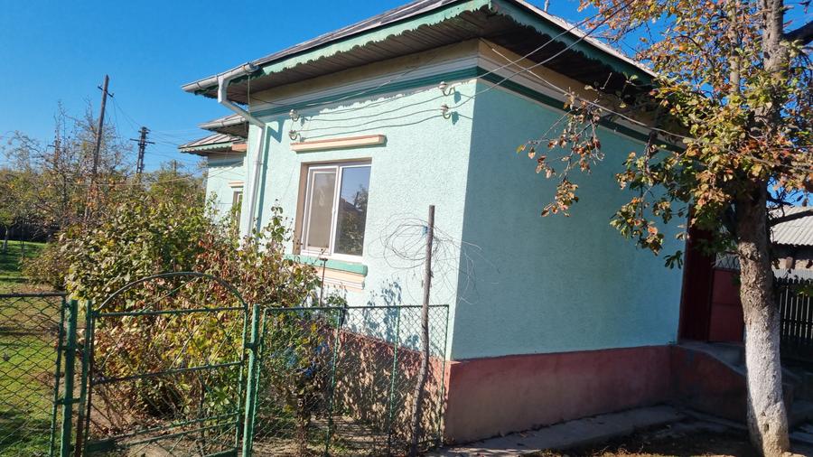Casa bătrânesca cu potențial de casa de vacanta - 1