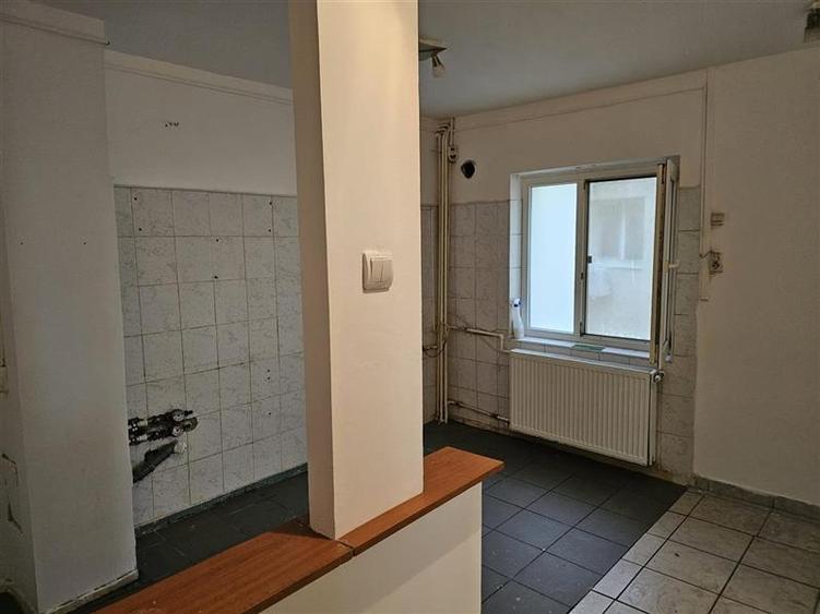 Vanzare Apartament 3 Camere Decomandat Sos.Giurgiului - 3