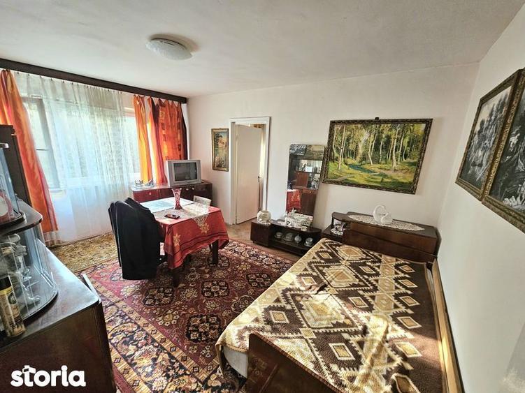 Vand apartament 3 camere direct de la proprietar - 1