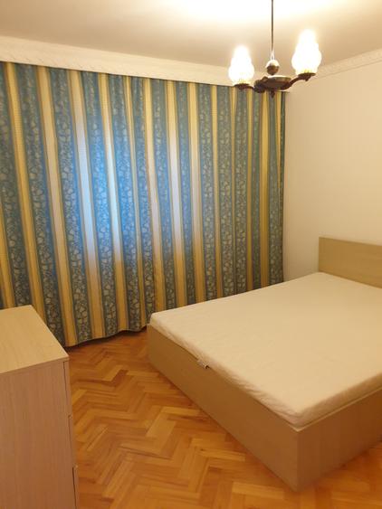 Vanzare apartament cu balcon zona IREG - 6