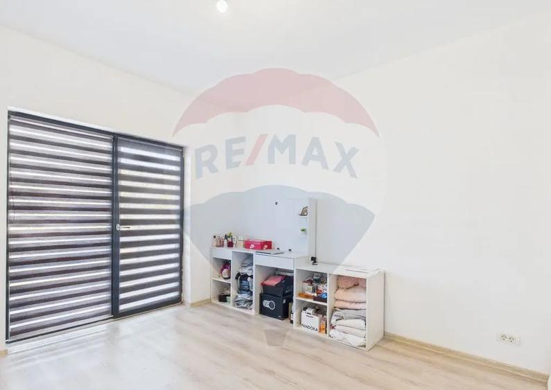 Duplex 85 mp utili, curte 200 mp vedere la lac ?i p?... - 17