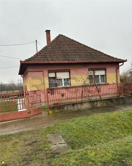 RECO Casa cu 2 camere de vazare in Ungaria la 9km de oradea RECO Casa cu 2 camere de vazare in Ungaria la 9km de oradea