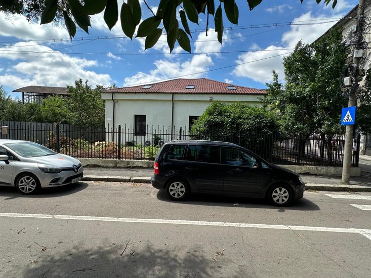 Proprietar,vand casa in ultracentrala (in spate la Modern/Winmark), 329 mp teren - 6