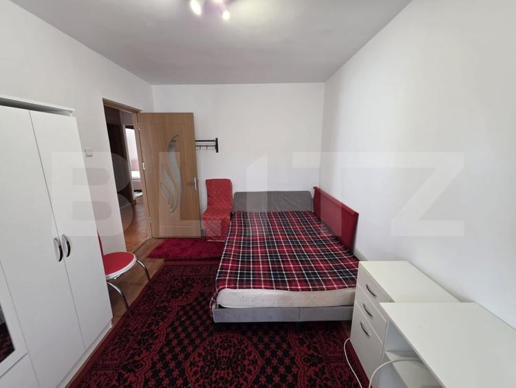 Apartament cu 3 camere decomandat, mobilat în Zorilor