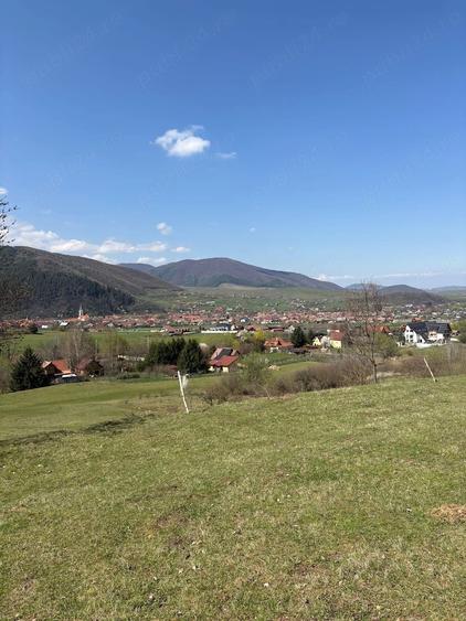 Teren de 1600 mp, în Central