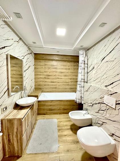 Apartament cu 2 camere decomandat în Apărătorii Patriei