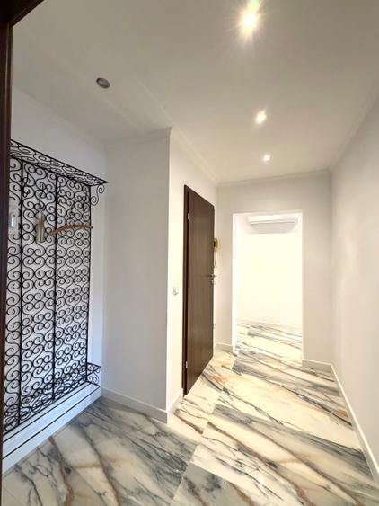 Dristor / Prima inchiriere / Totul Nou / Metrou Distor 1 min - 6