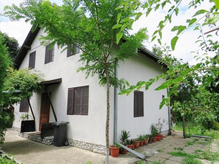 Vanzare 3 case moderne + 3 anexe si 2000 mp teren gradina, pomi in Tuzla la mare - 1