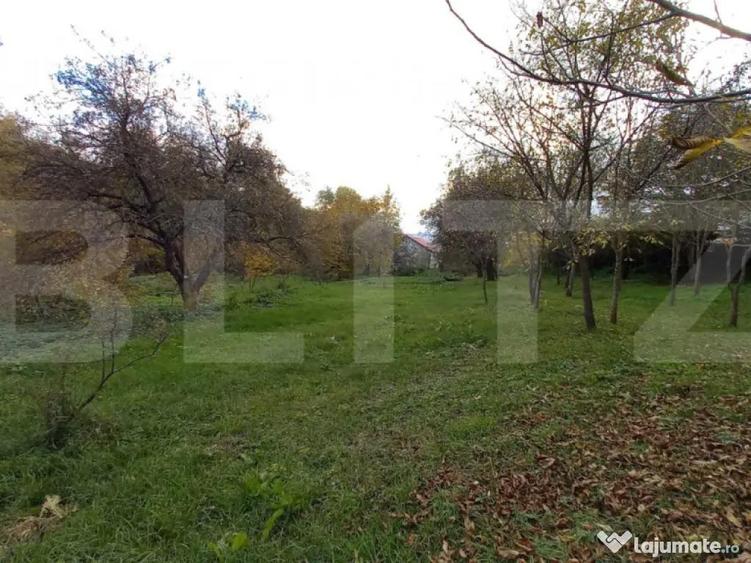 Investi?ie! Teren intravilan construibil 1651 mp, 25 m fron - 2