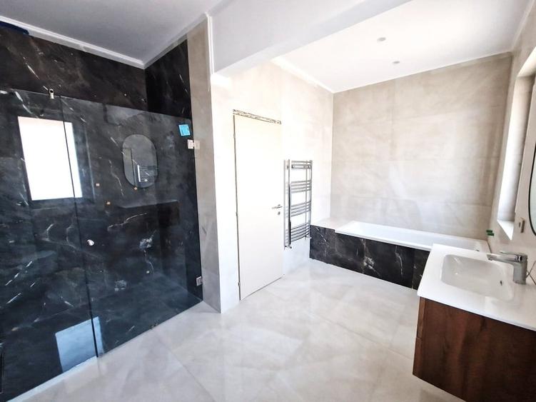 Vila individuala | Bucatarie mobilata, utilata | Tunari - 9