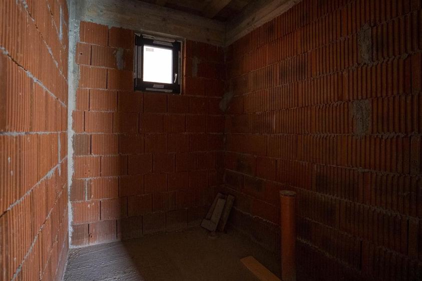 Casă individuală cu 3 camere cu Teren 300 Mp în Betfia