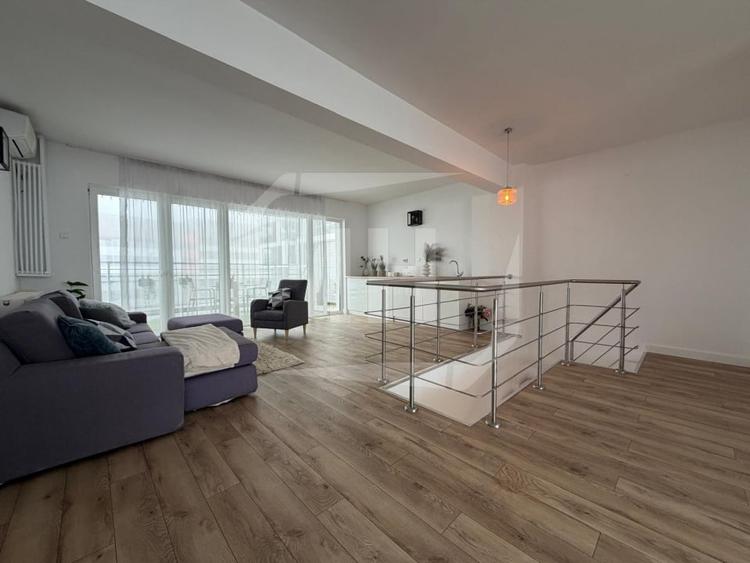 Apartament cu 5 camere decomandat, mobilat în Bună Ziua