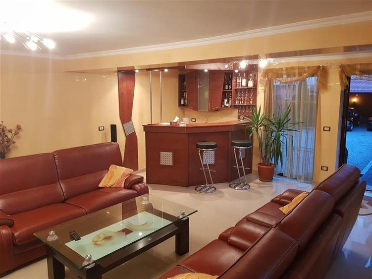 Casa recenta  mobilata si utilata  in zona semicentrala Fagaras - 8