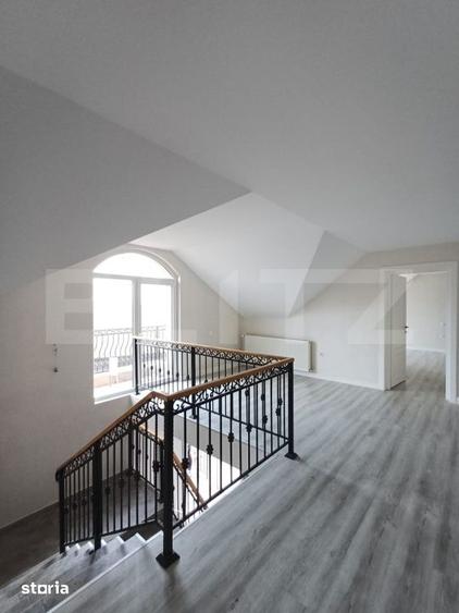 Casă cu 5 camere cu Teren 1590 Mp în Luna