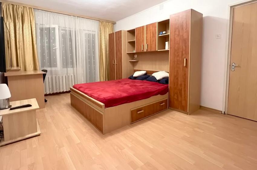 Particular Inchiriez Garsoniera Gorjului 2/4 utilat complet - 1