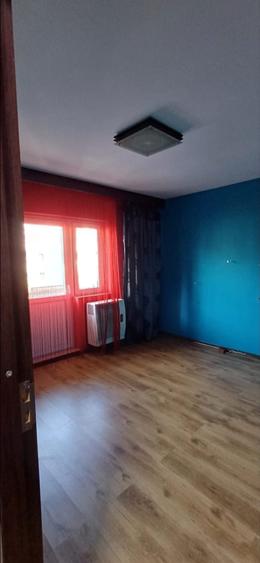 Apartament cu doua camere Et 2 in Rovinari - 5