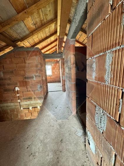 Casa / Vila cu 6 camere de vanzare - 9