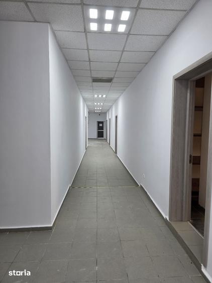 Spațiu comercial, de 25 mp, în Ștefan cel Mare