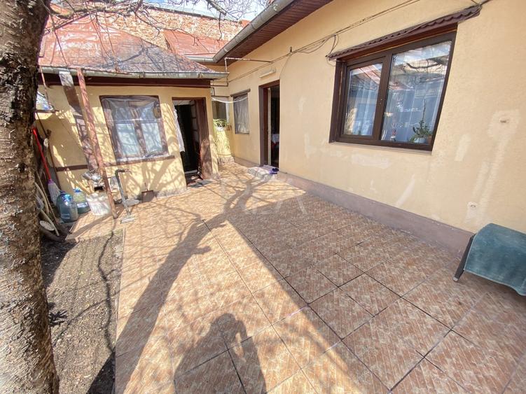 Casa cu Garaj- Zona Teius - 11