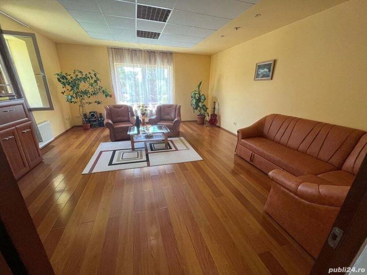 Vand casa P+1- 325 mp, anexa 225 ?i 1100 mp teren aferent, in Caransebes , Aleea.Sportivilor , nr.1 - 5