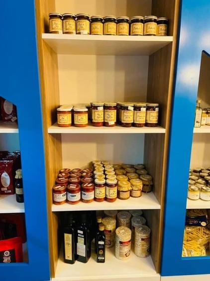 De v&acirc;nzare spatiu comercial - 10