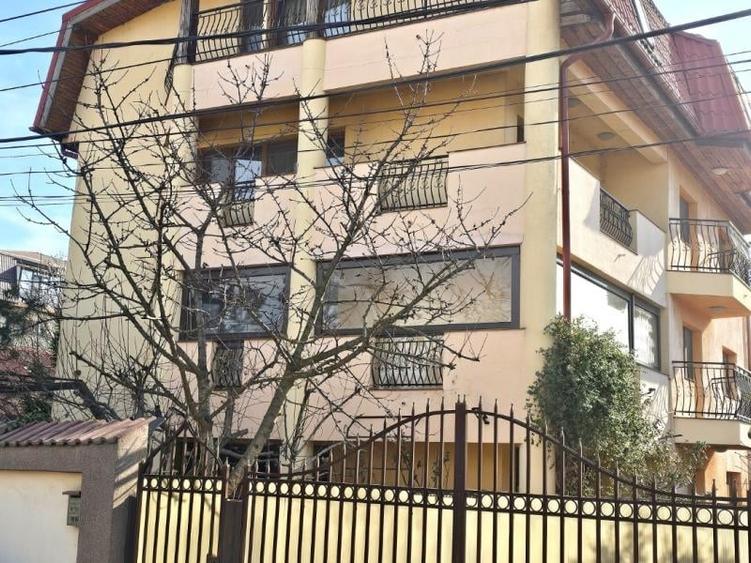 Rosu Bacriului 526mp Construiti P+2+M Constructie 2011 Garaj Facilitati - 15