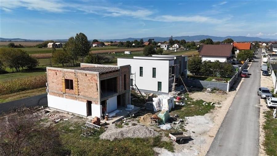 Casa deosebita in stil mediteranean in Stupini, Brasov - 8