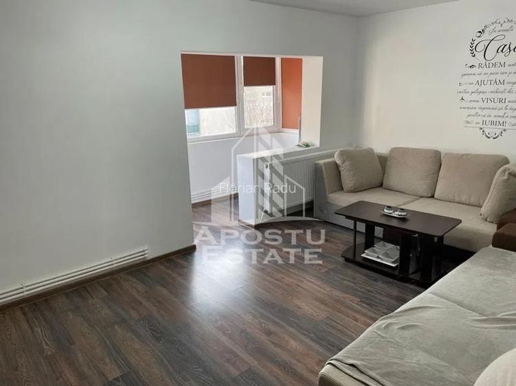 Apartament cu 3 camere decomandat, mobilat în Torontalului Apartament cu 3 camere decomandat, mobilat în Torontalului