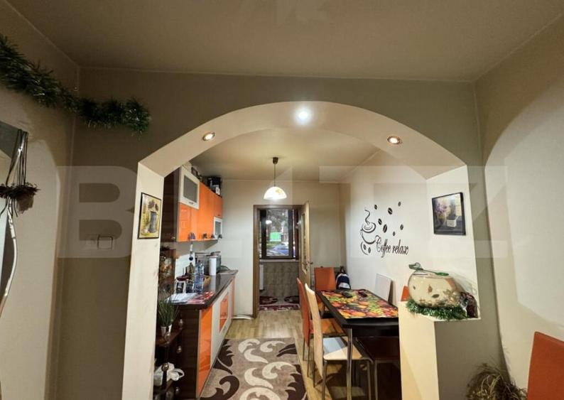 Apartament 4 camere, 80 mp, decomandat, zona 23 August - 10