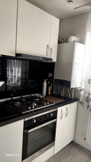 Apartament cu 4 camere decomandat în Obcini