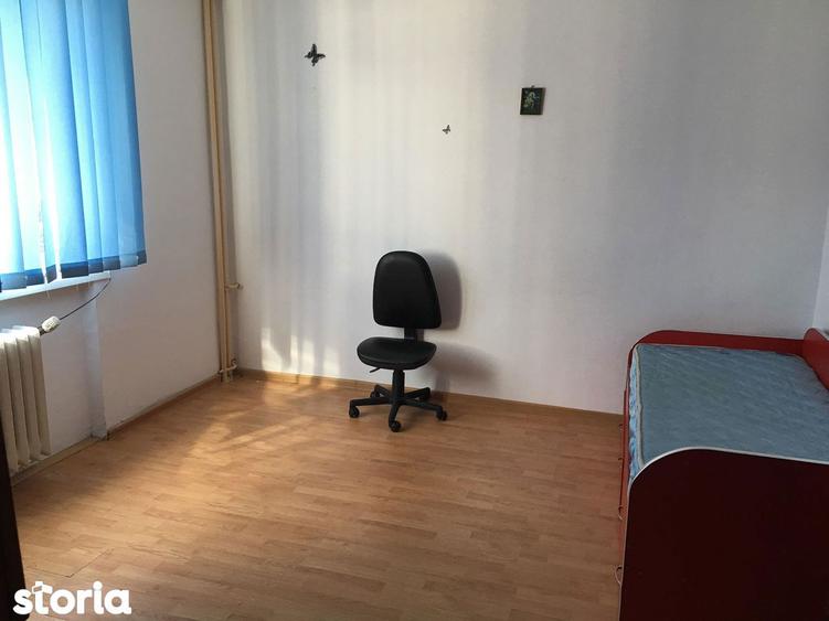 2 Camere,etaj 1,Centru-Petru Rares - 2