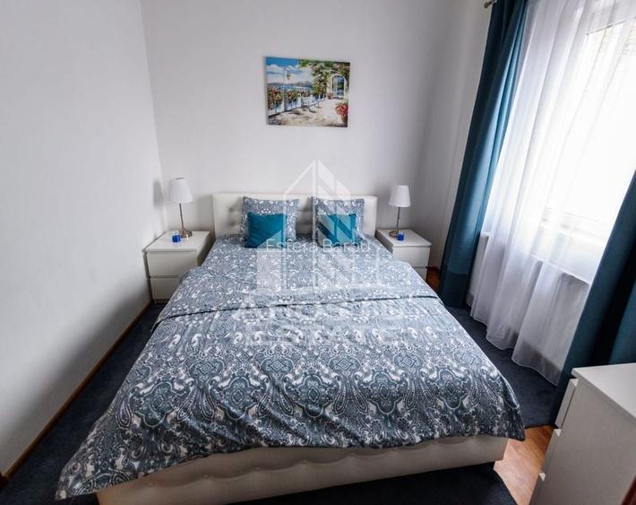 Apartament cu 3 camere decomandat, mobilat în P-ța Unirii