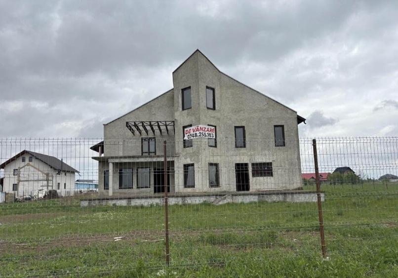 Proprietar Vând Casă în Dumbrăveni-Suceava - 1