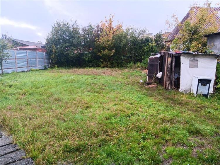 Manta Rosie TEREN 700mp CASA BATRANEASCA 65mp la 200m de bld. Poitiers - 2
