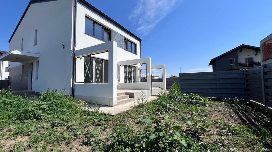Vila 4 Camere Tip Duplex  - Sanpetru - cod 5185
