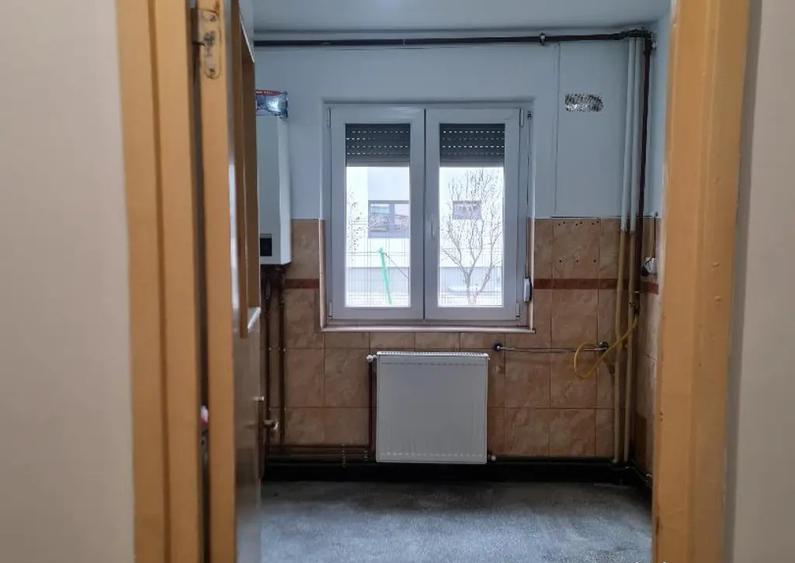 Apartament 3 camere, zona centrala , Arad, disponibil imediat ! - 7