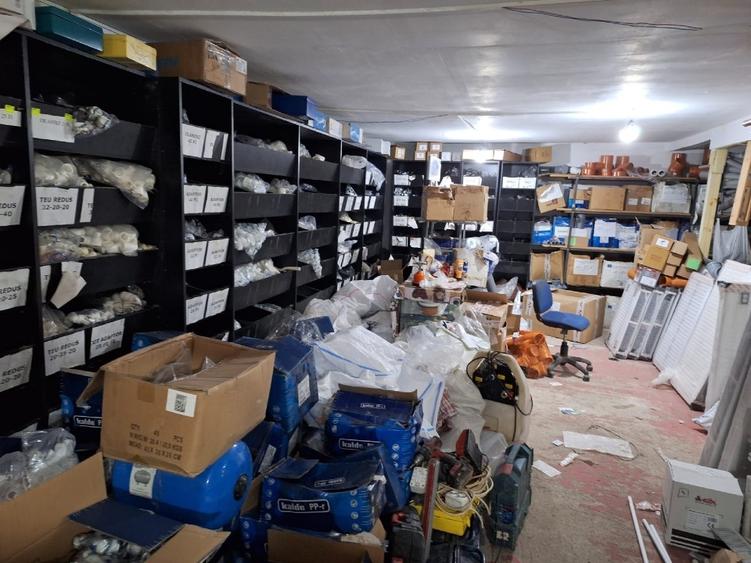 Inchiriez spatiu comercial vis-a-vis de Stadion Buzau - 3