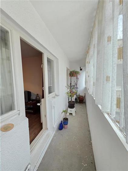 4 camere - centrala termica  -  parcare - Crangasi - 18