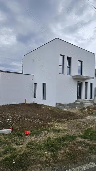 Casa Noua Vila cu piscina Arad - 7